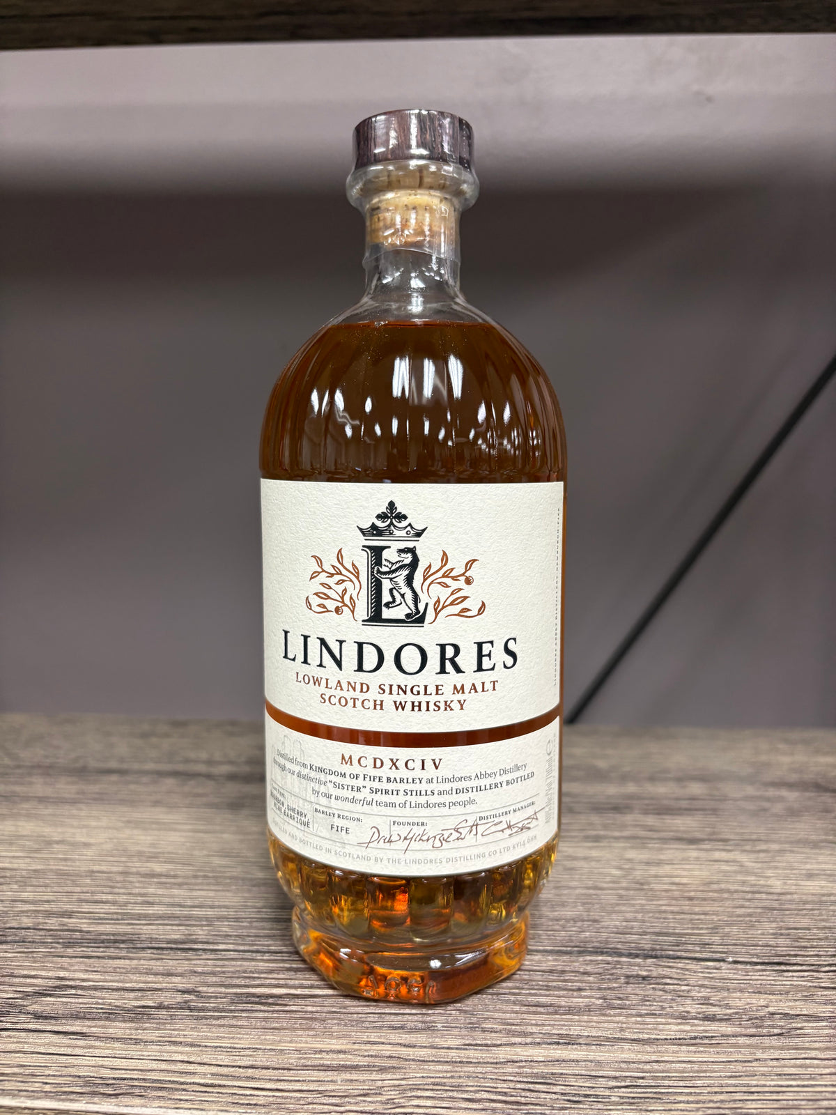 Lindores de Abbey Lowland Single Malt Scotch Whisky 700ml