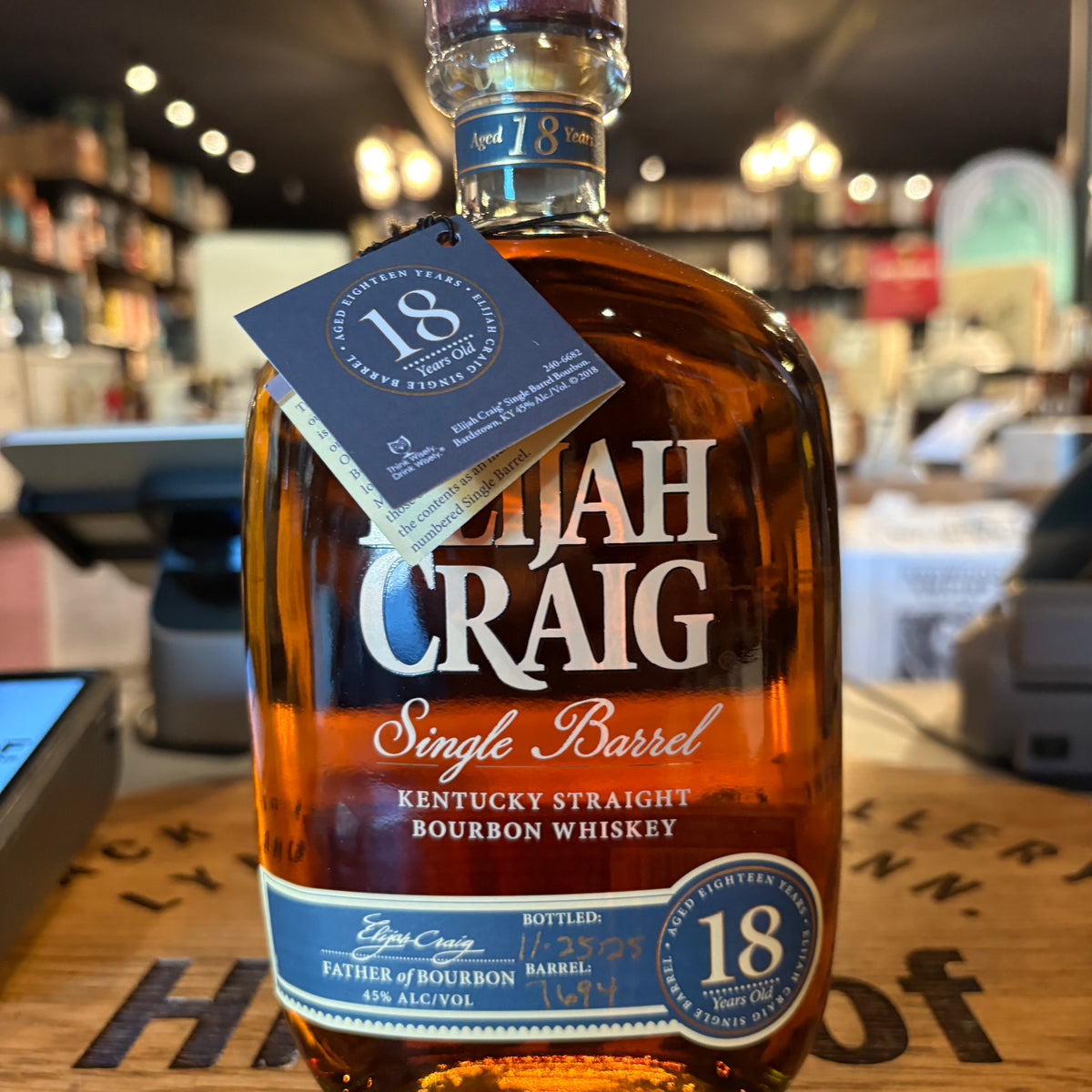 ウイスキー ELIJAH CRAIG 18years old Single Barrel IMG-0101.heic?crop=center&