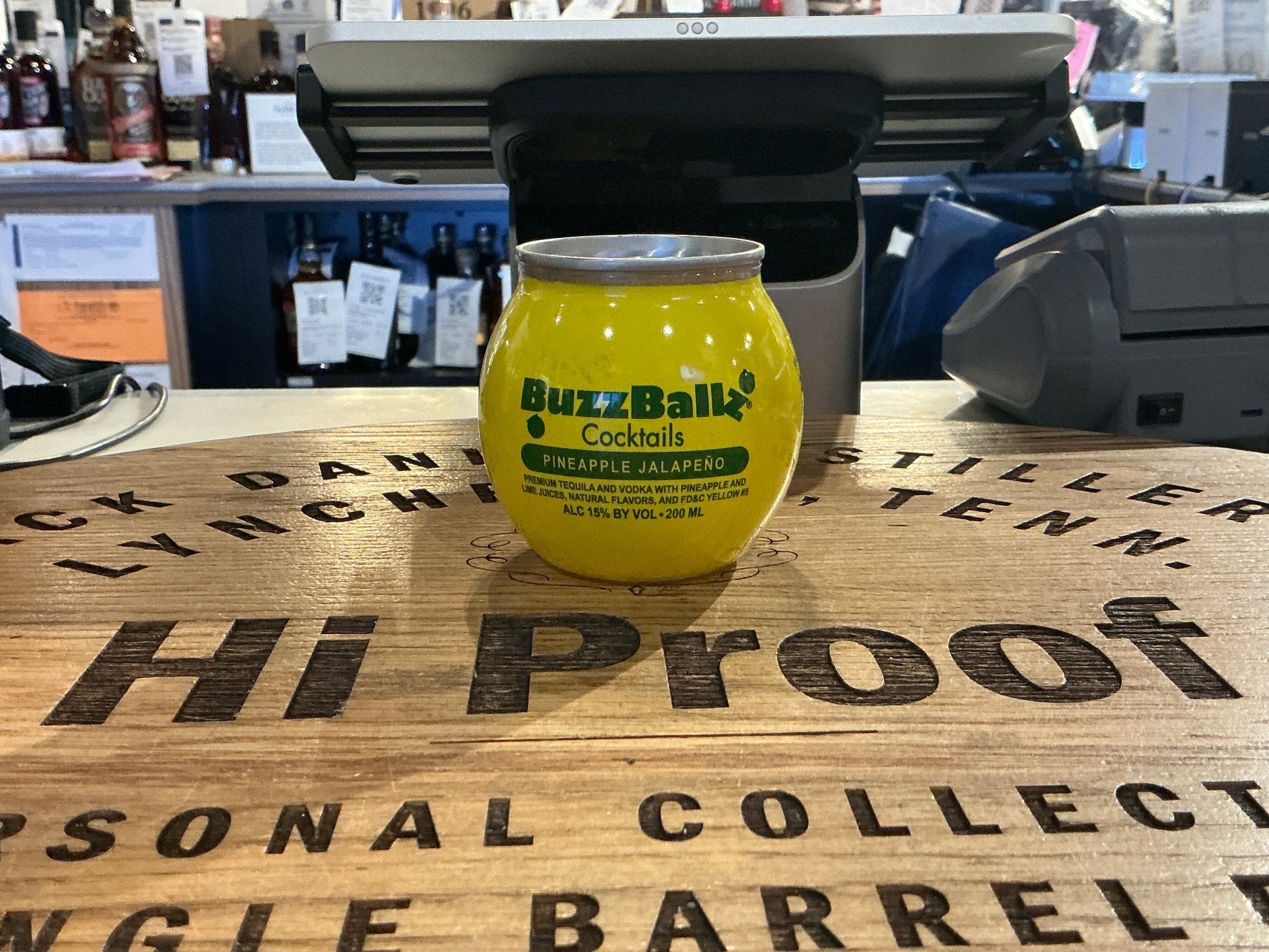 バブルシェルカクテル BuzzBallz Pineapple Jalapeño 200ML - Ready to Drink – Hi Proof