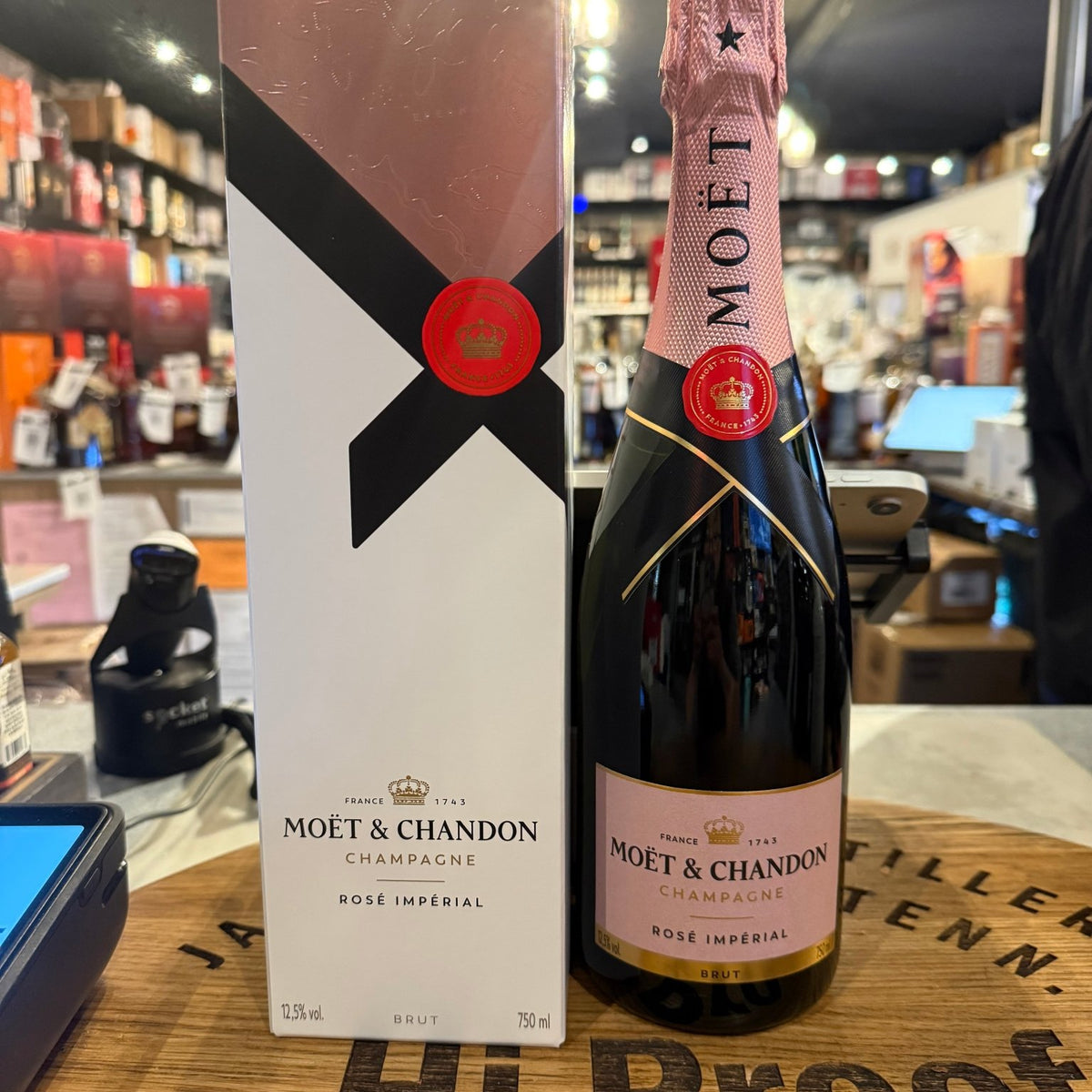 moet-chandon-rose-imperial- 