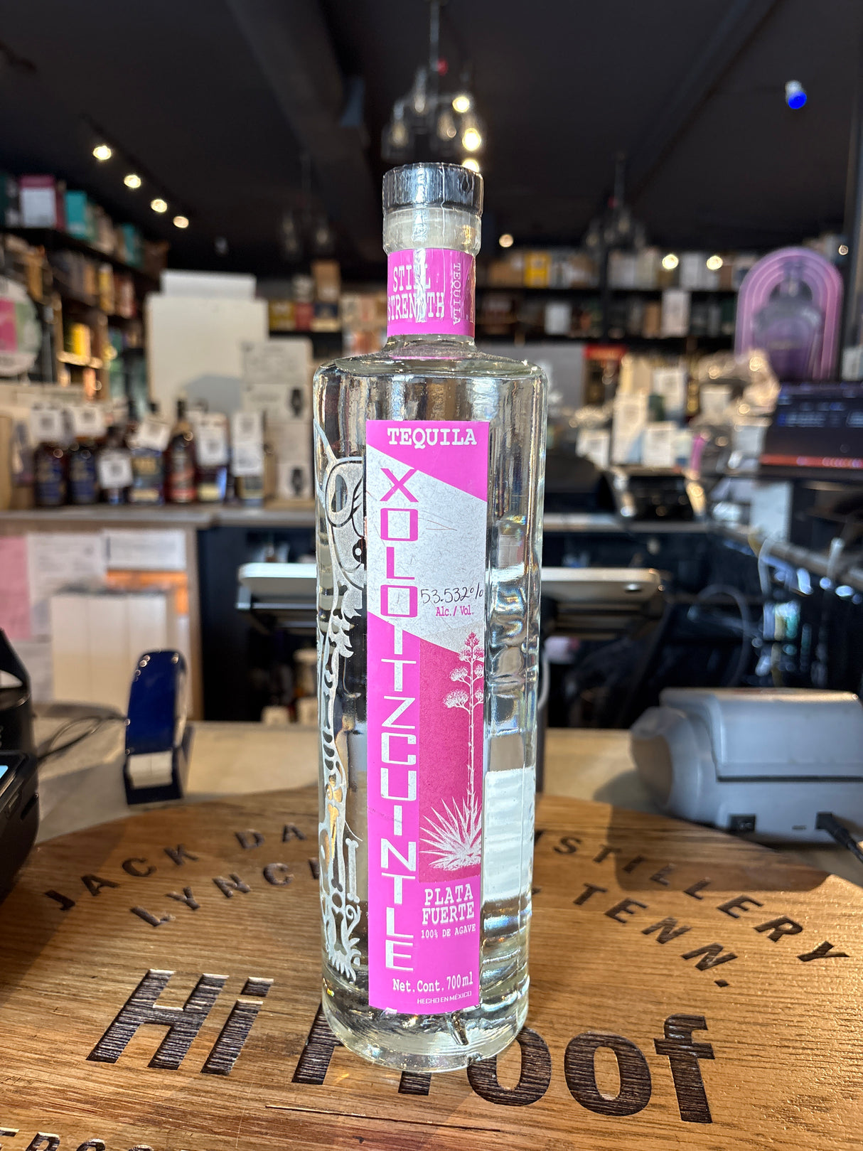 Xoloitzcuintle Plata Fuerte Still Strength Quiote Tequila 700ml