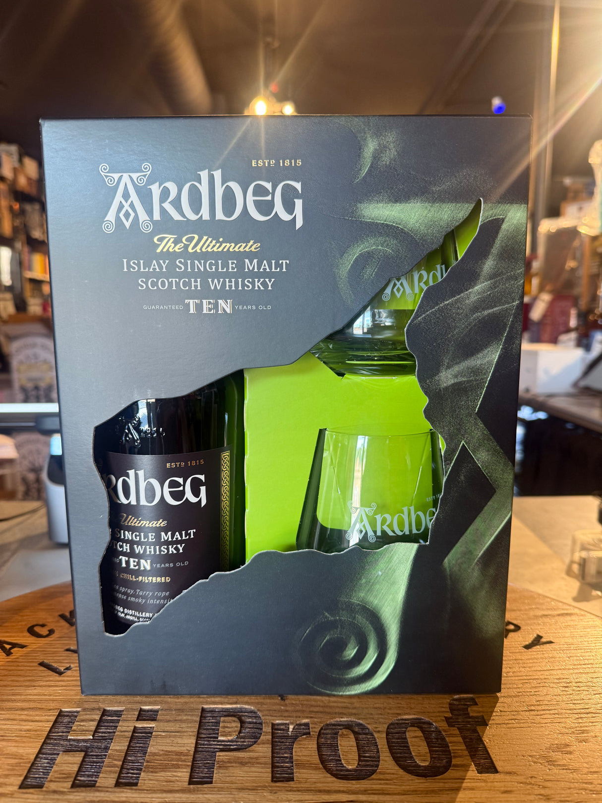 Ardbeg Single Malt Islay 10 Years 750mL With 2 Rock Glass Gift Pack