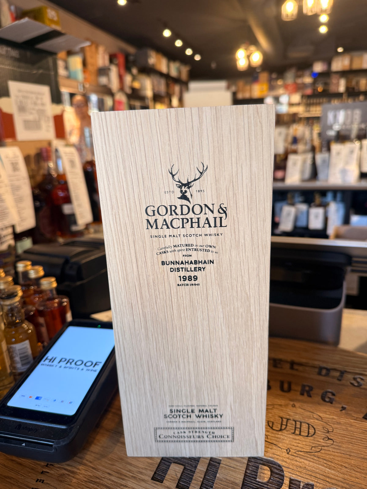 Gordon & MacPhail Connoisseurs Choice Bunnahabhain 30 Year Old 1989 Single Malt Scotch Whisky 47% 750ml