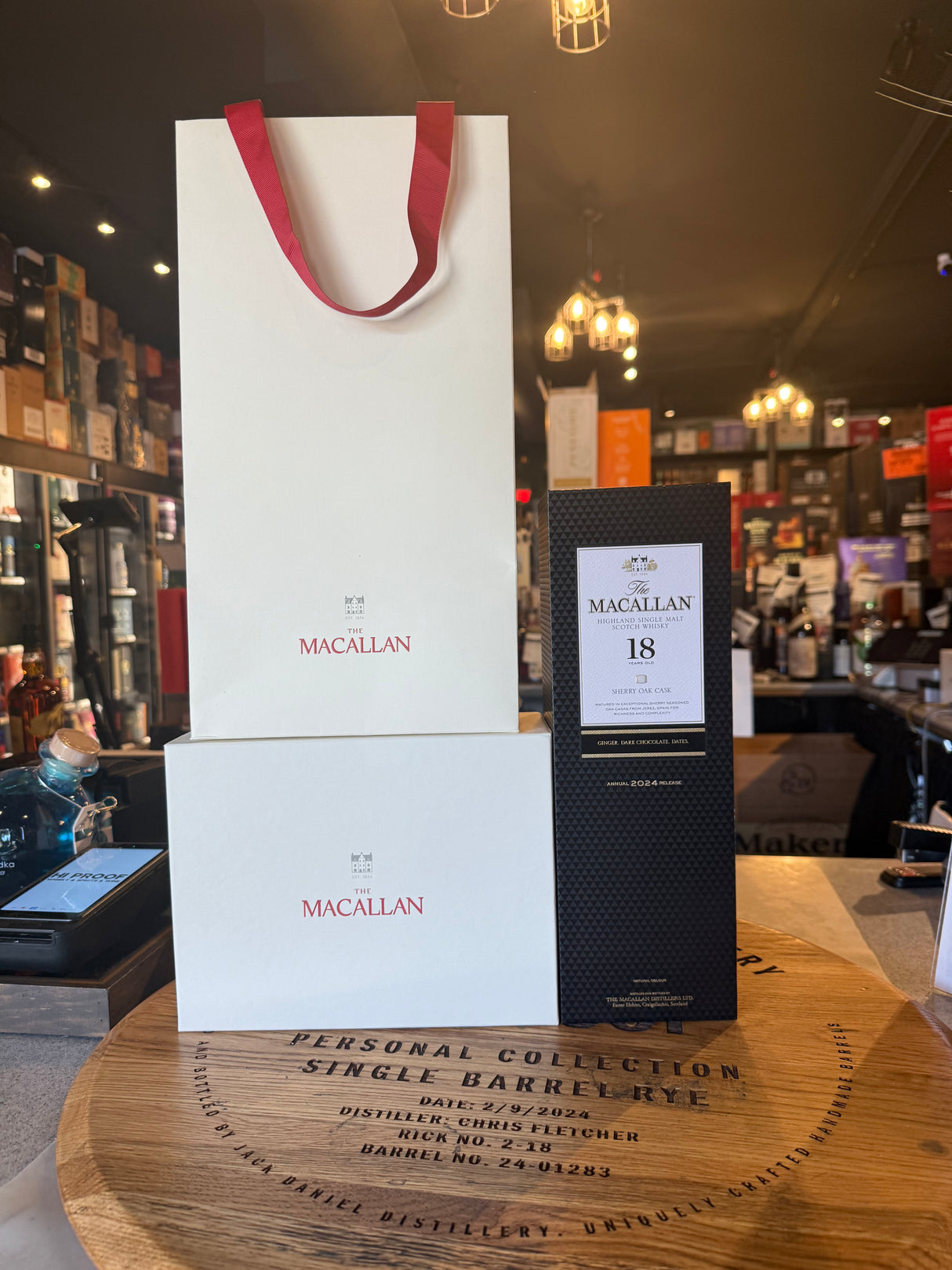 Holiday Special! Macallan SINGLE MALT SCOTCH WHISKEY Sherry 18 YEARS  + 2  Stölzle whiskey glass - store pickup only