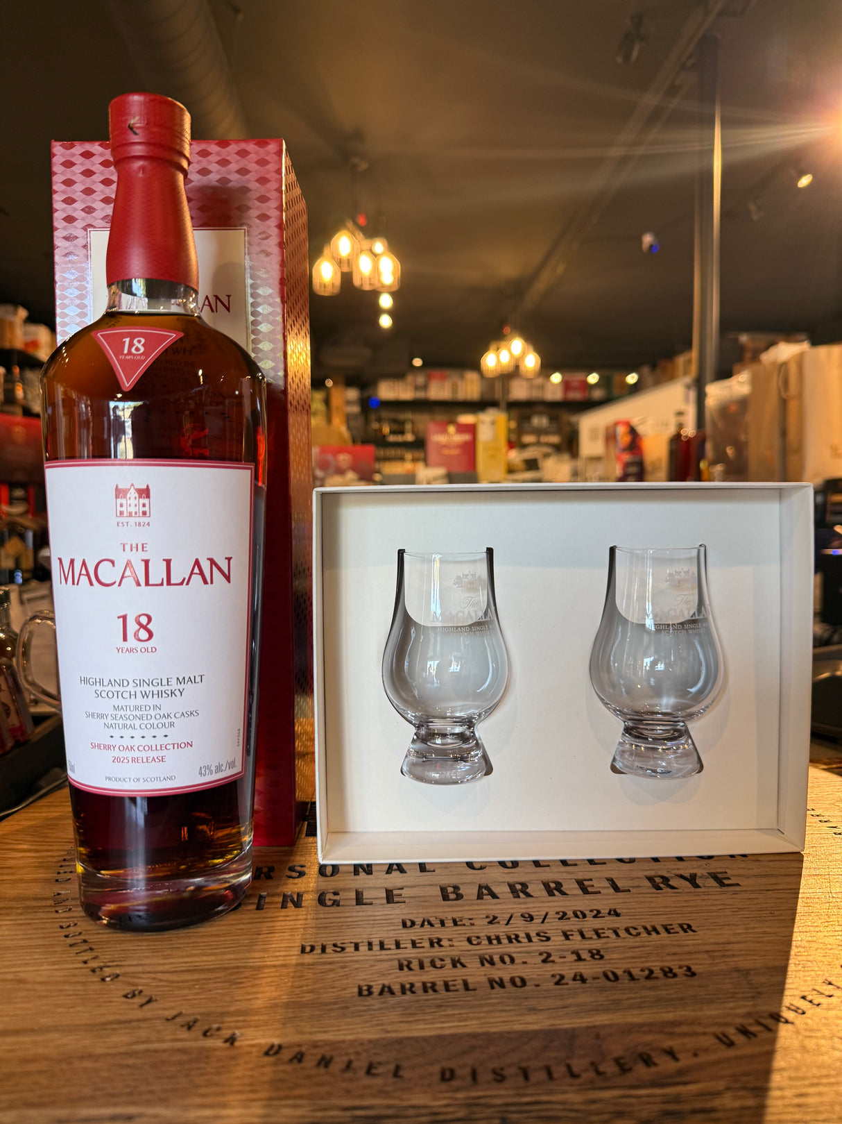 NEW DESIGN MACALLAN 18 SHERRY 750ML + 2 MACALLAN LOGO GLANCAIRN GLASS holiday special