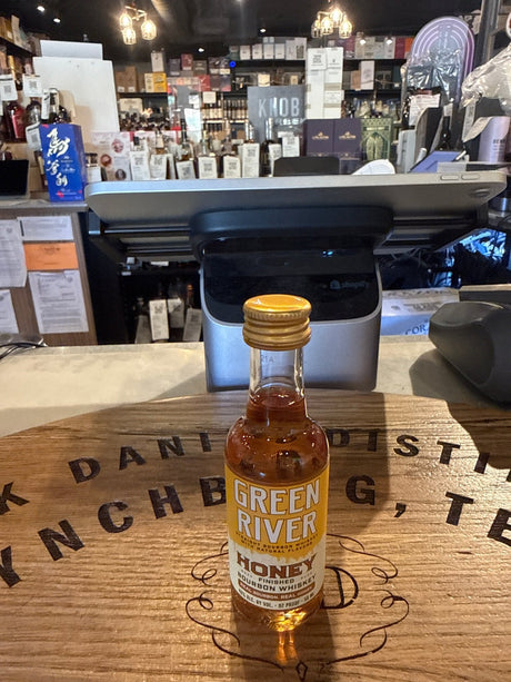 Green River Honey Finished Bourbon Whiskey 50ml (Mini) - Hi Proof - Green River