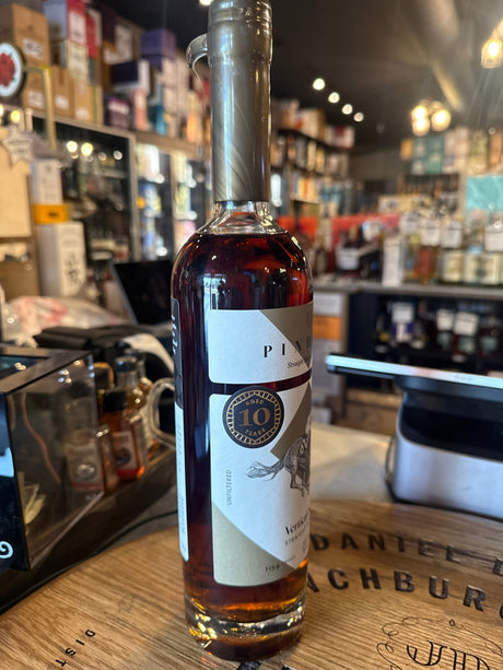 PINHOOK BOURBON VERTICAL SERIES KENTUCKY 10 YEARS 115.9 Proof 750ML - Hi Proof - Pinhook